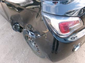 Opel Adam 1.2 Glam picture 22