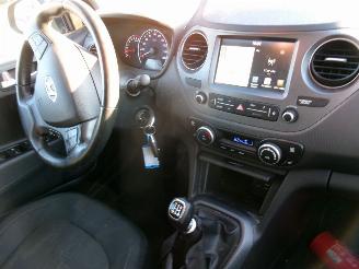 Hyundai I-10 1.0 Sky picture 27