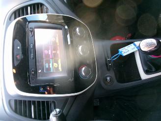 Renault Captur 0.9 Zen picture 25