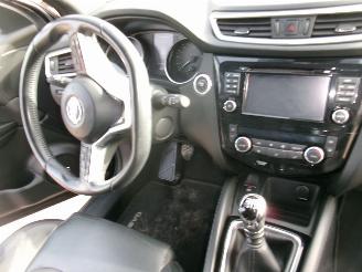 Nissan Qashqai 1.2 Tekna picture 23