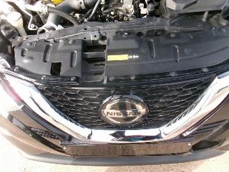 Nissan Qashqai 1.2 Tekna picture 11