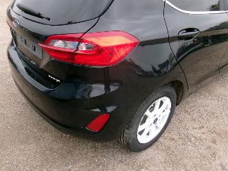 Ford Fiesta 1.0 Titanium picture 13