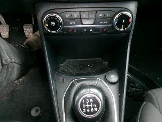 Ford Fiesta 1.0 Titanium picture 27