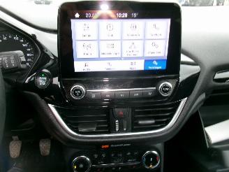 Ford Fiesta 1.0 Titanium picture 24