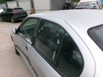 Nissan Primera 1,6 SLX Sedan - Airco picture 16