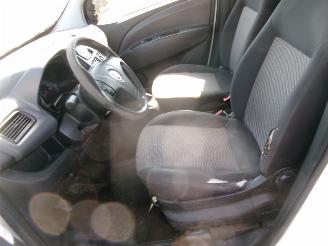 Fiat Doblo 1248 CC - 55 KW Bestelwagen picture 16