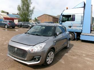 uszkodzony samochody osobowe Suzuki Swift 1.2 Comfort 5 Drs HB 2017/9