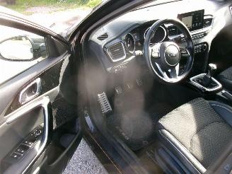Kia Ceed 1.0 5 DRS HB Lounge picture 16