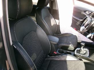 Kia Ceed 1.0 5 DRS HB Lounge picture 20