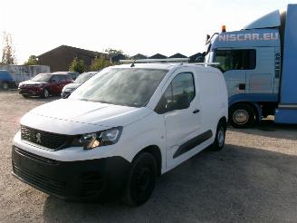 Peugeot Partner 1.5 D Pro Bestelwagen picture 1