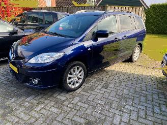 damaged passenger cars Mazda 5 Automaat Aangepast met Stuurbediening 2.0 Katano 2010/8