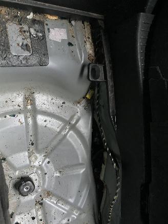 Mazda 5 Automaat Aangepast met Stuurbediening 2.0 Katano vaste prijs picture 49