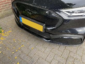 Ford Mustang Mach-e Auto is gereserveerd RWD 75 KWh picture 9