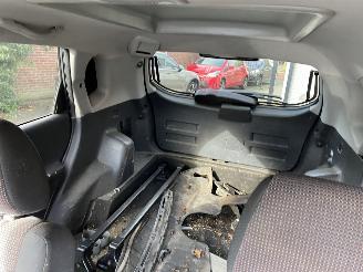 Hyundai Tucson 2.0i Dynamic version Van/Grijs kenteken picture 26