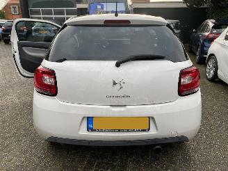 Citroën DS3 1.2 VTI Chic Motorschade picture 27