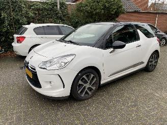 skadebil auto Citroën DS3 1.2 VTI Chic Motorschade 2013/10