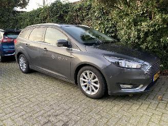 Schadeauto Ford Focus 1.5 Automaat Kombi motor probleem 2016/3