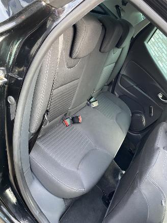 Renault Clio 0.9 TCe Limited gereserveerd picture 31