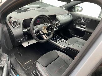 Mercedes EQA 250+ AMG Line Pano Limited 71 KWh picture 9