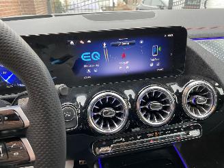 Mercedes EQA 250+ AMG Line Pano Limited 71 KWh picture 35