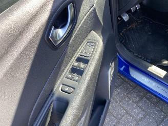 Renault Captur Version-S 1.3 150PK 4cil picture 40