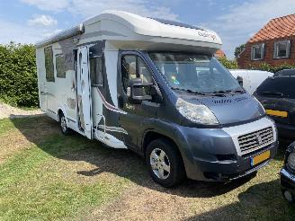 dommages  camping cars Challenger  Challeger Mageo 118EB/119 Queensbed en hefbed 2014/1
