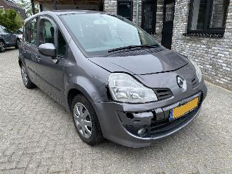 krockskadad bil auto Renault Modus Automaat 1.6 82KW VASTE PRIJS 2010/1