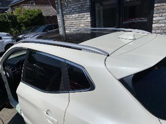 Nissan Qashqai Automaat 1.3 117KW DIG-T N-Connecta picture 13