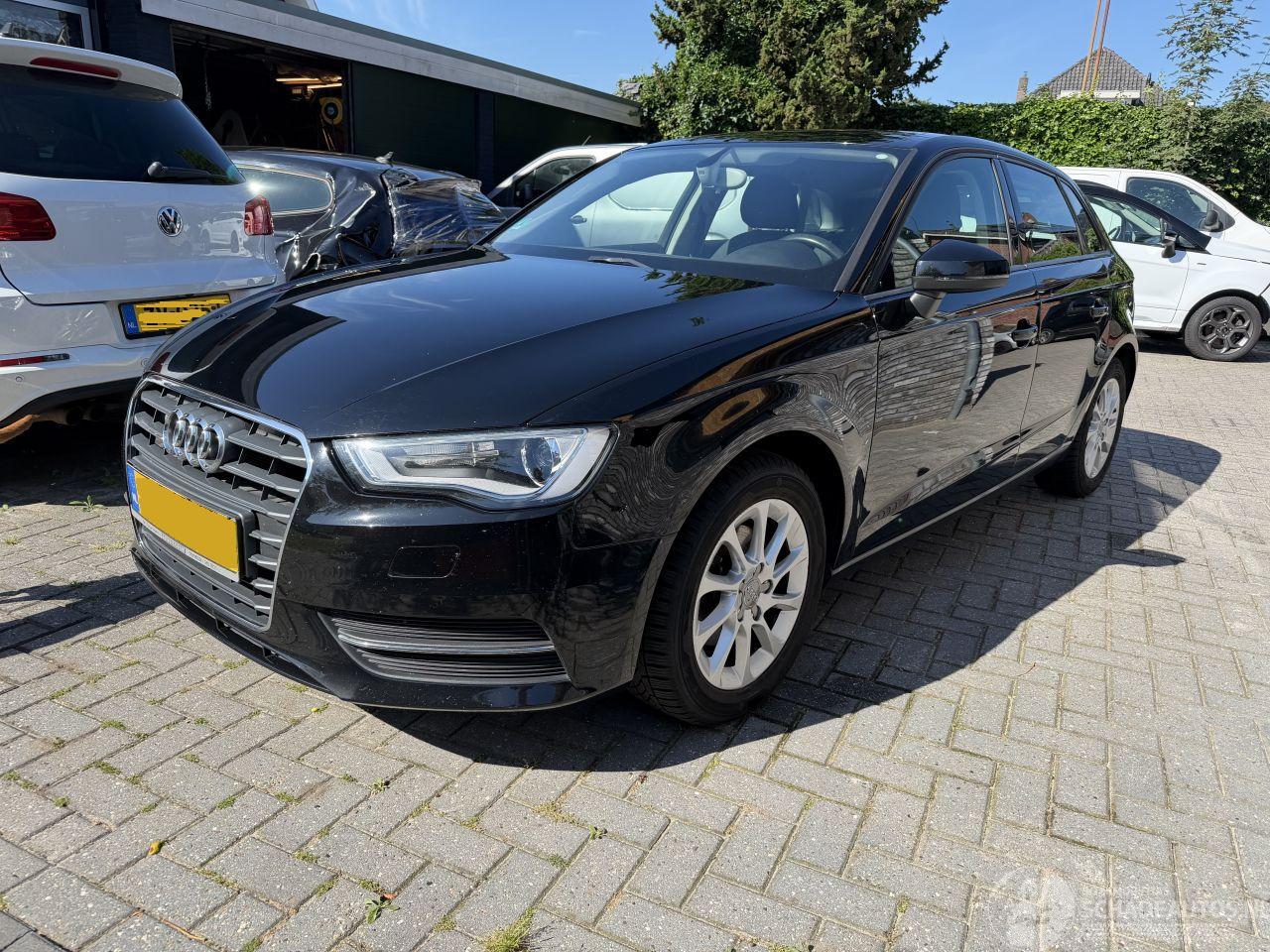 Audi A3 Automaat SPORTBACK 1.2 TFSI Attraction 5drs