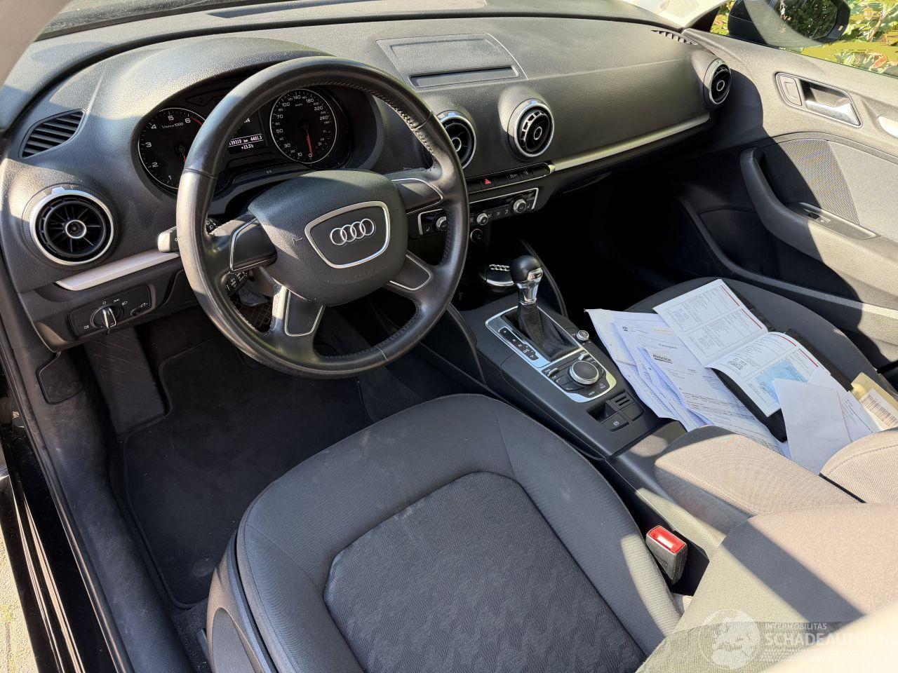 Audi A3 Automaat SPORTBACK 1.2 TFSI Attraction 5drs vaste prijs
