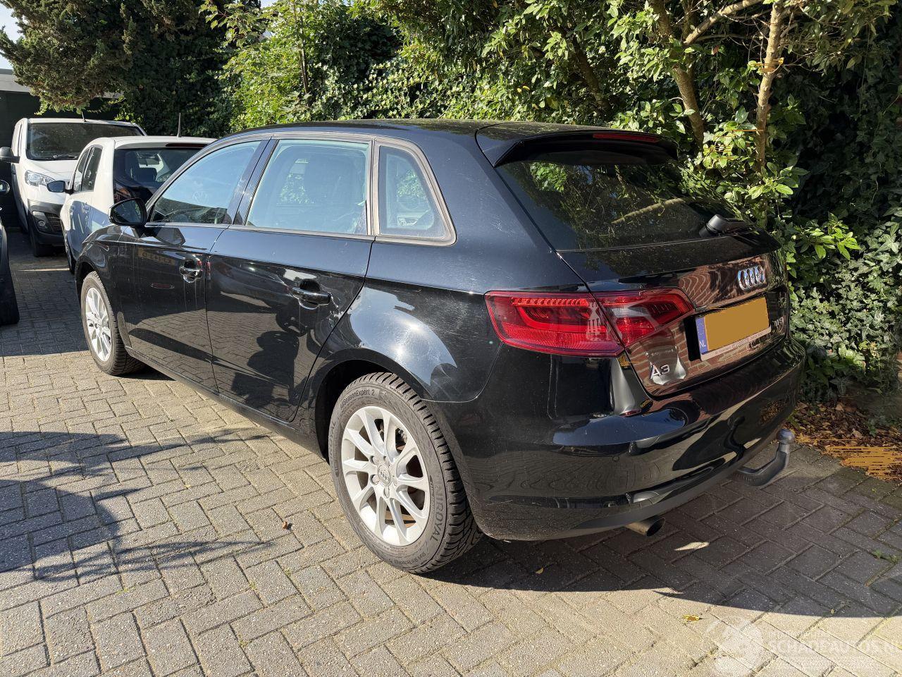 Audi A3 Automaat SPORTBACK 1.2 TFSI Attraction 5drs vaste prijs