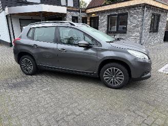 Peugeot 2008 Automaat 1.2 PureTech Blue Lion picture 9