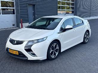 Schadeauto Opel Ampera 1.4 16V Hatchback  Elektrisch Benzine 1.398cc 111kW (151) 2013/3