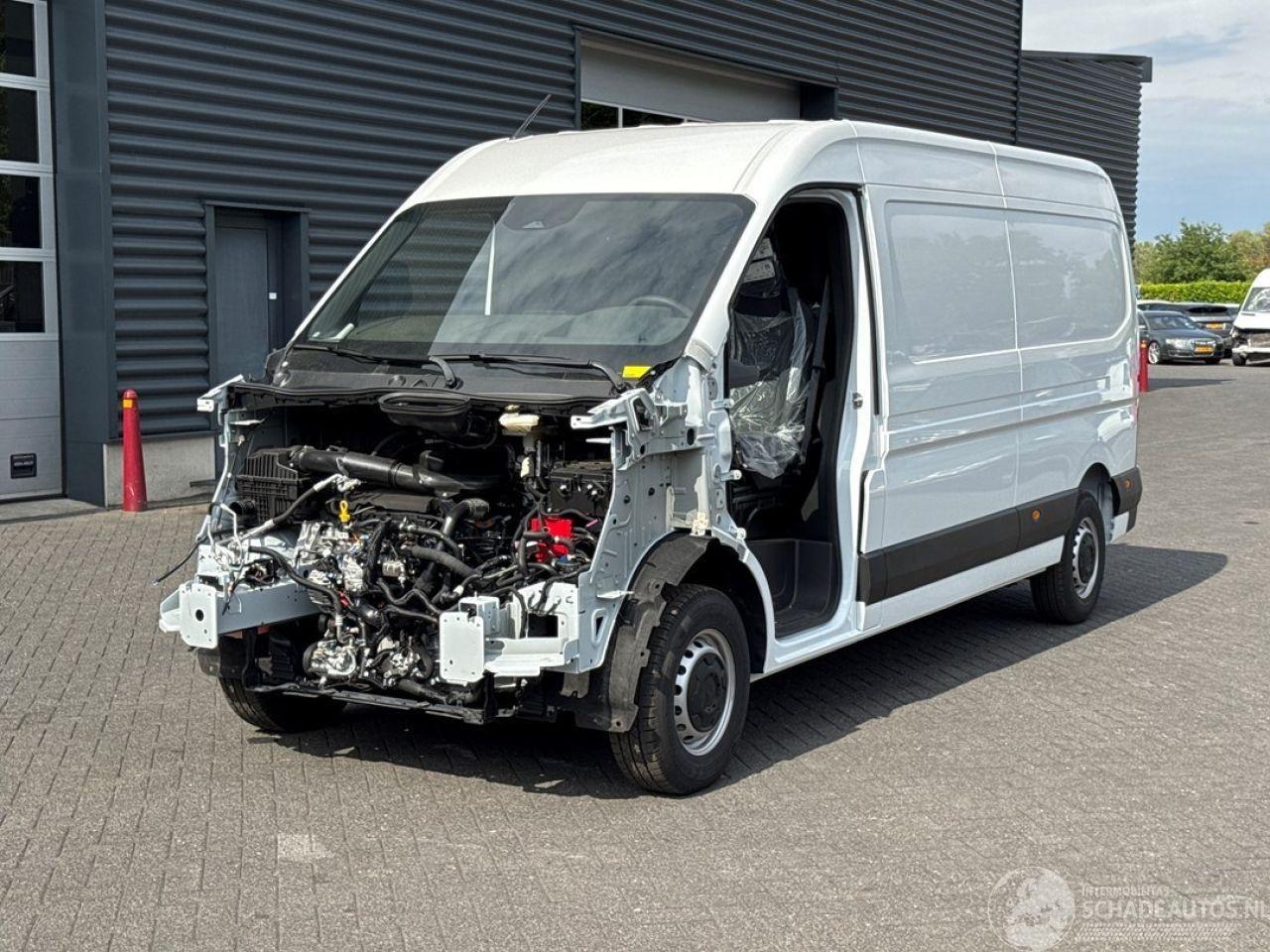 Renault Master nieuw bpm vrij! 131PK L3H2 2025 model LED CarPlay Airco Cruise Park