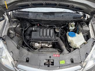 Mercedes B-klasse 2.0 B-200 CDI 16V Hatchback  Diesel 1.991cc 103kW (140pk) FWD picture 25