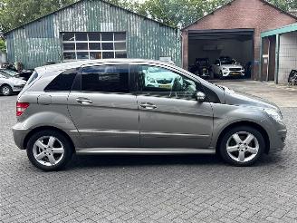Mercedes B-klasse 2.0 B-200 CDI 16V Hatchback  Diesel 1.991cc 103kW (140pk) FWD picture 6