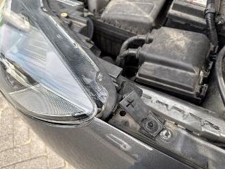 Ford Kuga 1.5 EcoBoost 12V 120 SUV  Benzine 1.496cc 88kW (120pk) FWD picture 34