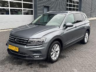 Vaurioauto  passenger cars Volkswagen Tiguan Tiguan Allspace 1.4 TSI 16V SUV  Benzine 1.395cc 110kW 2018/6