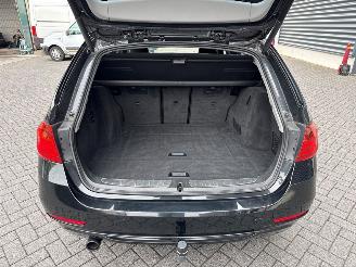 BMW 3-serie 320i 2.0 16V Combi/o  Benzine 1.997cc 135kW (184pk) RWD picture 9