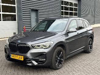 Vaurioauto  passenger cars BMW X1 XDRIVE25E 1.5 12V TwinPower Turbo SUV  Elektrisch Benzine 1.499cc 162kW (220pk) FWD 2022/1