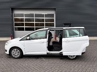 Ford Grand C-Max 1.5 TDCi 95 16V MPV  Diesel 1.499cc 70kW (95pk) FWD 2015- picture 10