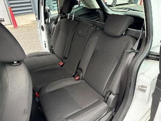 Ford Grand C-Max 1.5 TDCi 95 16V MPV  Diesel 1.499cc 70kW (95pk) FWD 2015- picture 11