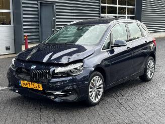 krockskadad bil auto BMW 2-serie 218i 1.5 TwinPower Turbo 12V MPV  Benzine 1.499cc 103kW (140pk) FWD 2019/4