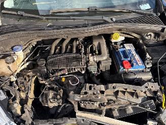 Peugeot 208 1.2 Vti 12V PureTech 82 Hatchback  Benzine 1.199cc 60kW (82pk) FWD picture 21