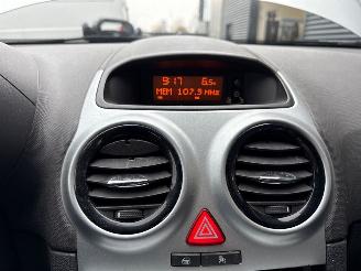 Opel Corsa 1.2 16V Hatchback  Benzine 1.229cc 63kW (86pk) FWD picture 14