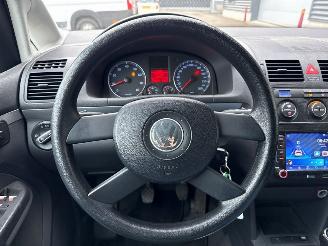 Volkswagen Touran 1.6 FSI 16V MPV  Benzine 1.598cc 85kW (116pk) FWD picture 12
