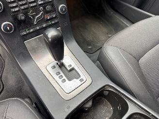 Volvo V-70 2.4 D 20V Combi/o  Diesel 2.401cc 120kW (163pk) FWD picture 16