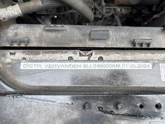 Volvo V-70 2.4 D 20V Combi/o  Diesel 2.401cc 120kW (163pk) FWD picture 24