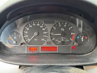 BMW 3-serie 318i 16V Combi/o  Benzine 1.995cc 105kW (143pk) RWD picture 12