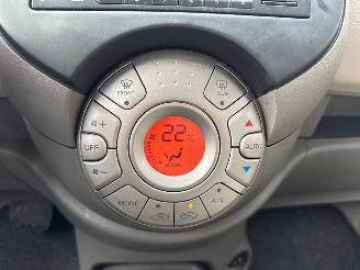 Nissan Micra 1.2 12V Hatchback  Benzine 1.198cc 59kW (80pk) FWD picture 14